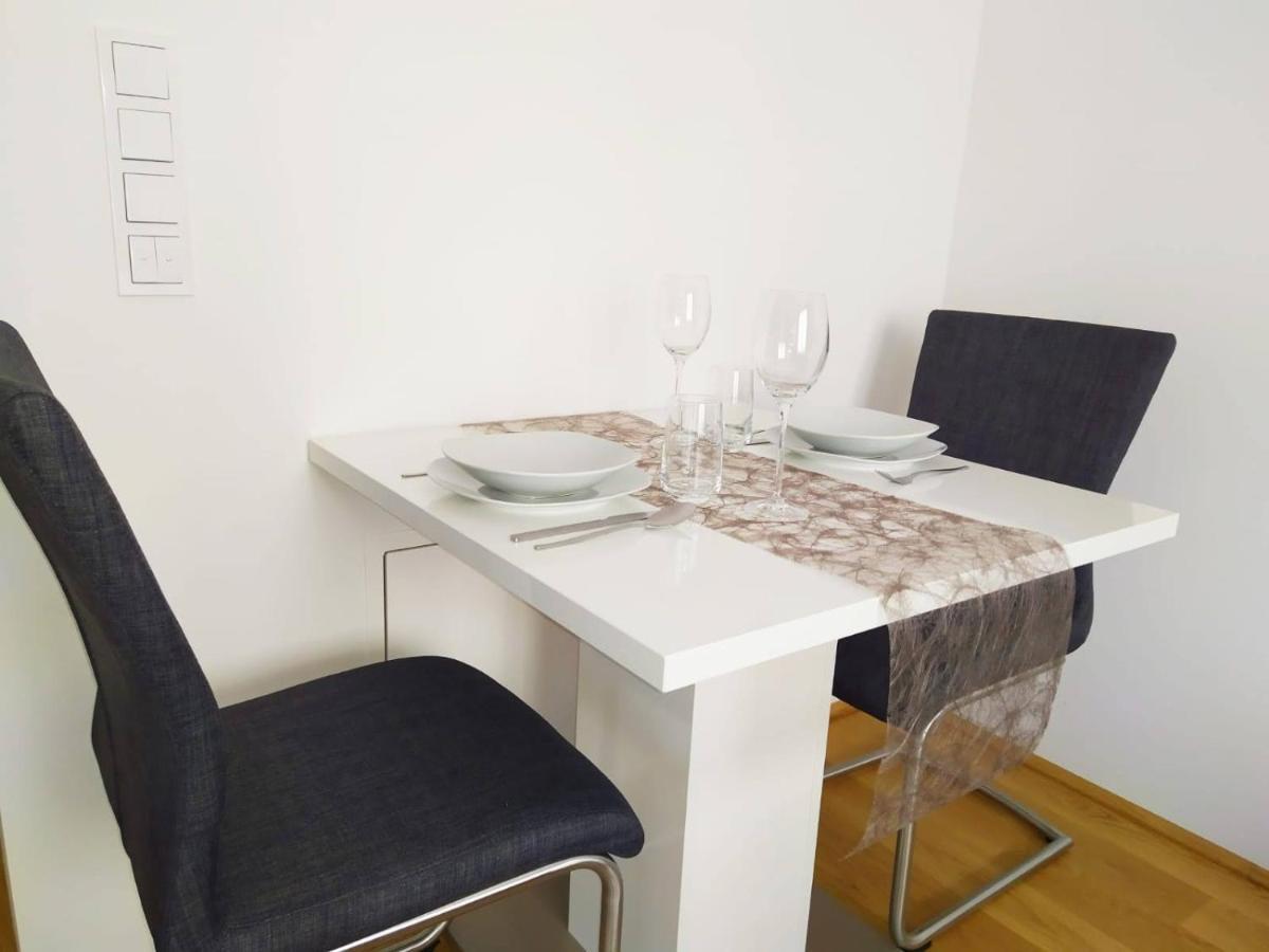 Cosy Park Apartment City Center Вена Экстерьер фото