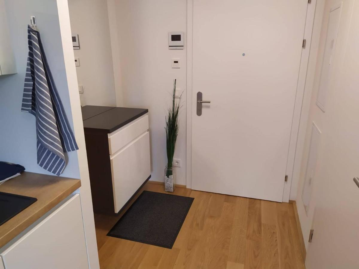 Cosy Park Apartment City Center Вена Экстерьер фото